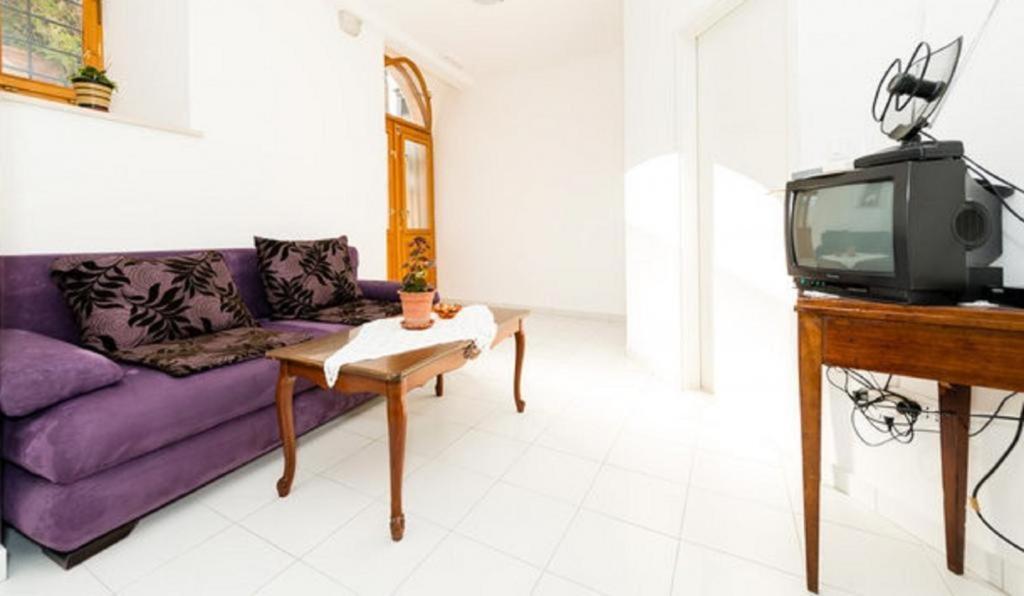 Old Town Budget Apartment Дубровник Екстериор снимка