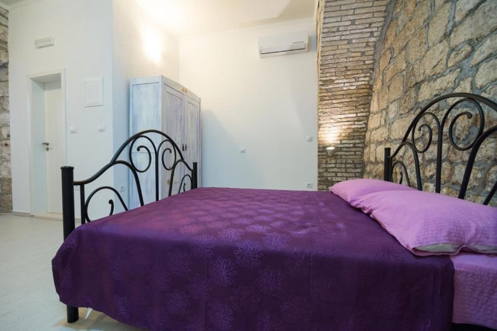 Old Town Budget Apartment Дубровник Екстериор снимка