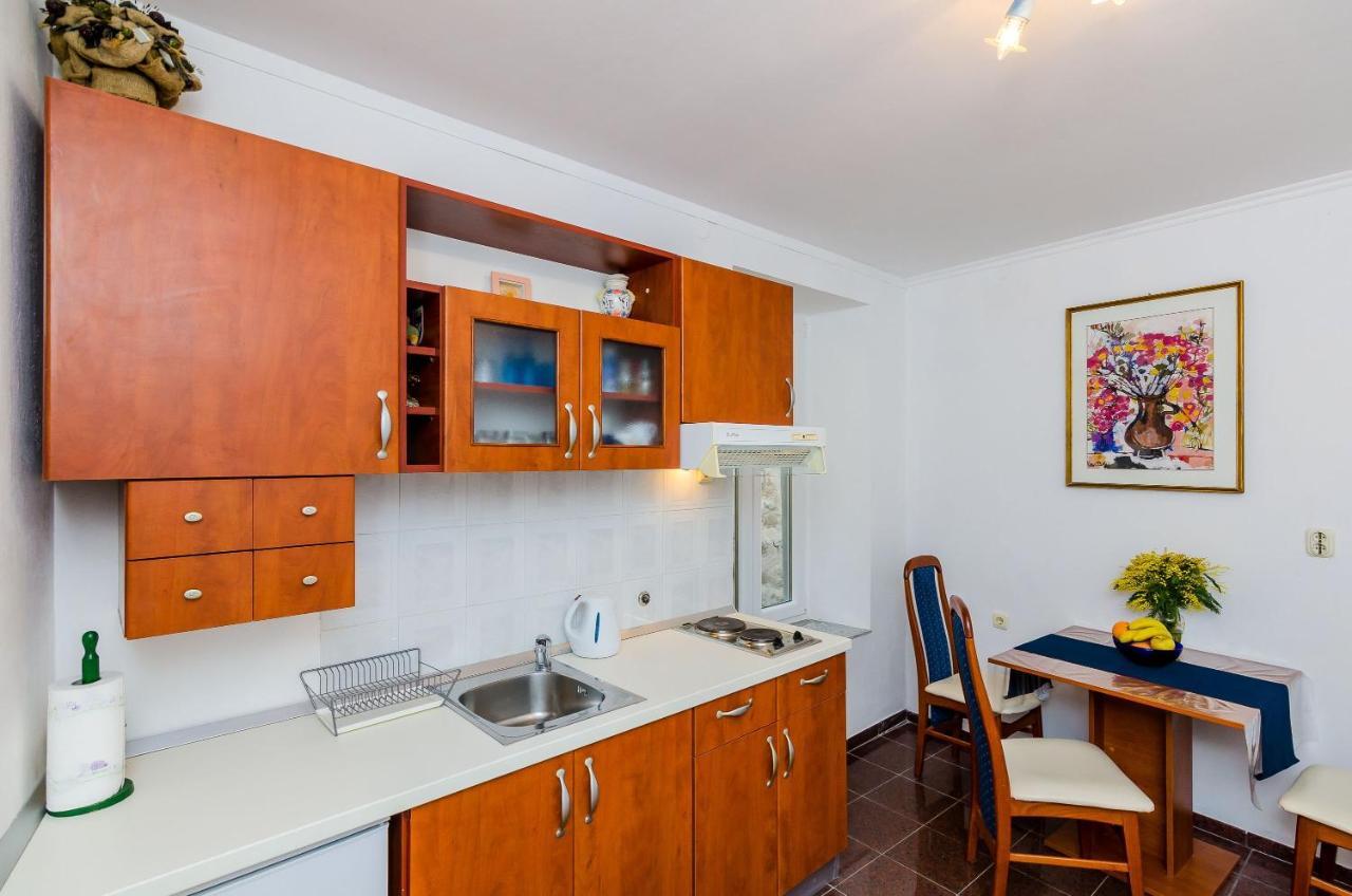 Old Town Budget Apartment Дубровник Екстериор снимка