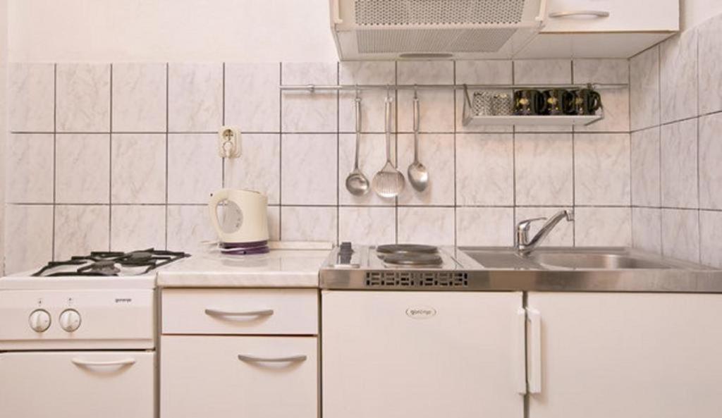 Old Town Budget Apartment Дубровник Екстериор снимка