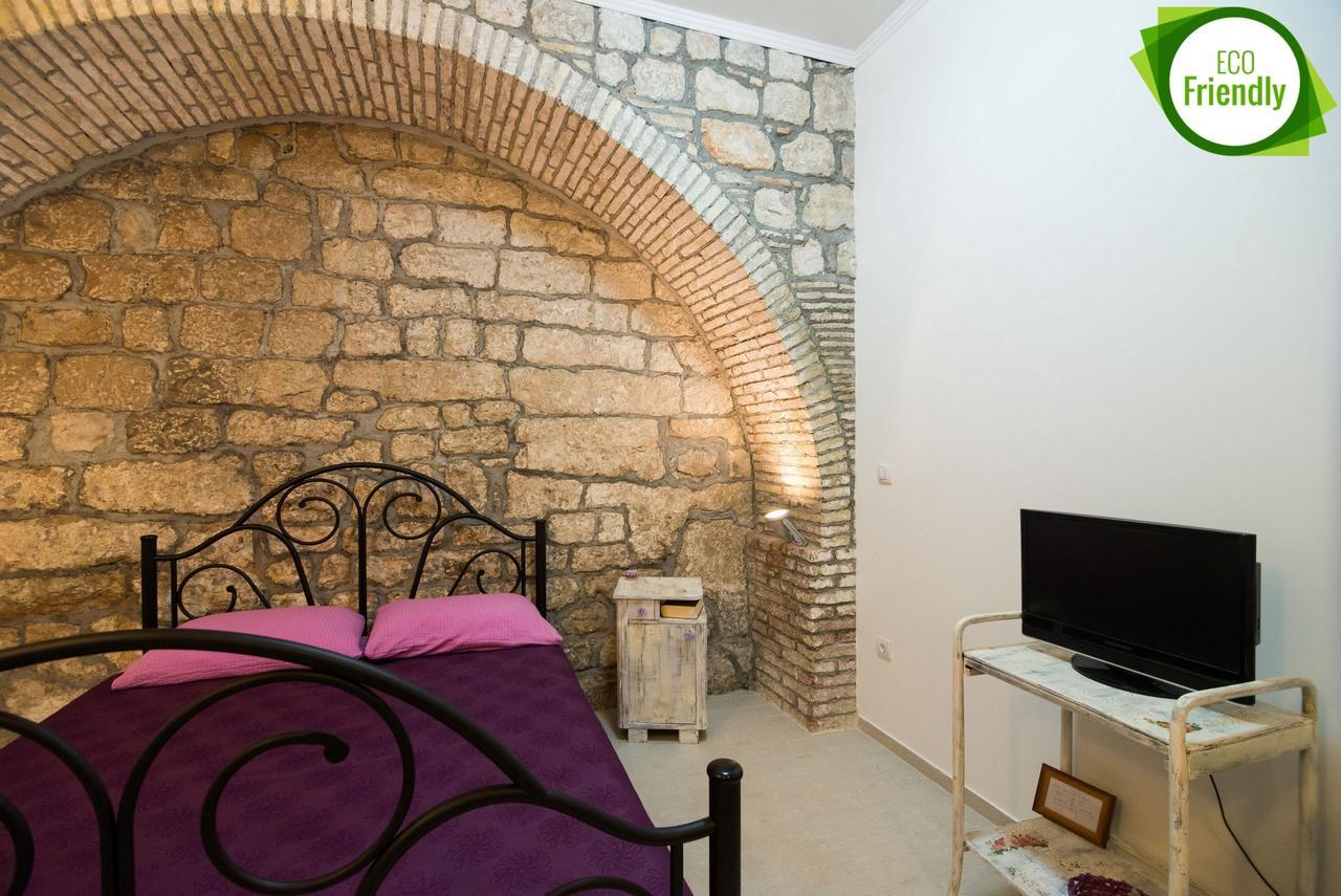 Old Town Budget Apartment Дубровник Екстериор снимка