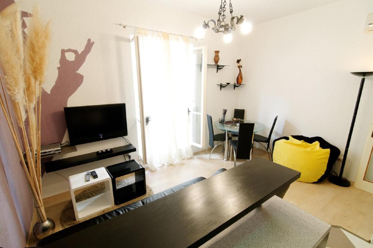 Old Town Budget Apartment Дубровник Екстериор снимка